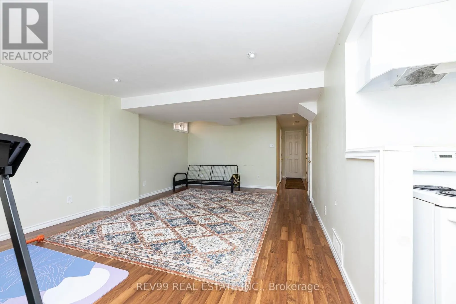 735 BRASSWINDS TRAIL