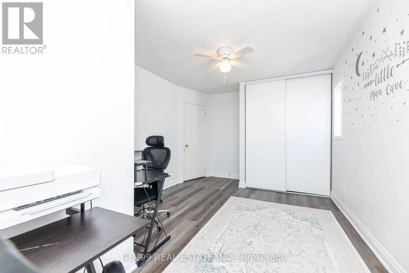 735 BRASSWINDS TRAIL
