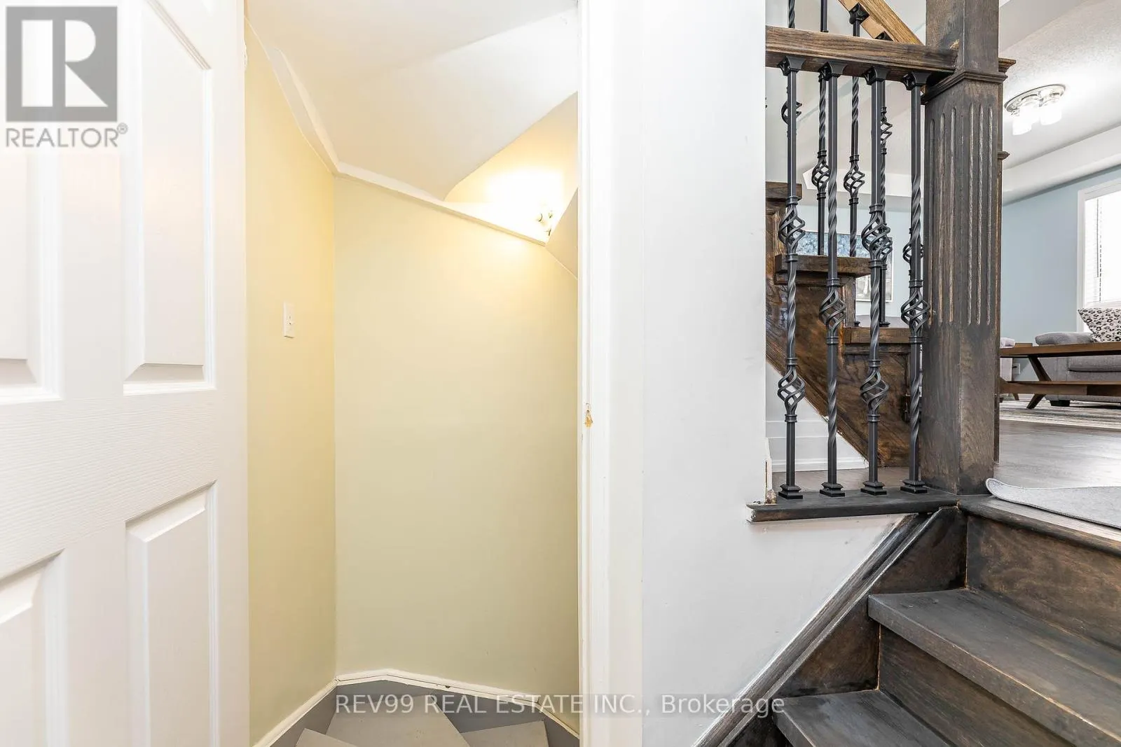 735 BRASSWINDS TRAIL