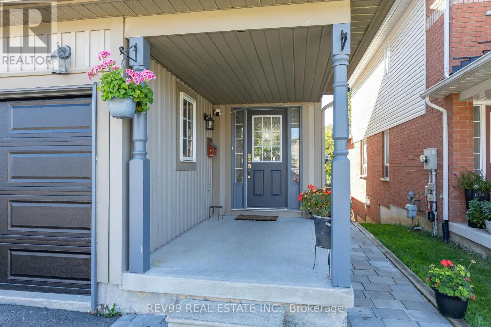 735 BRASSWINDS TRAIL
