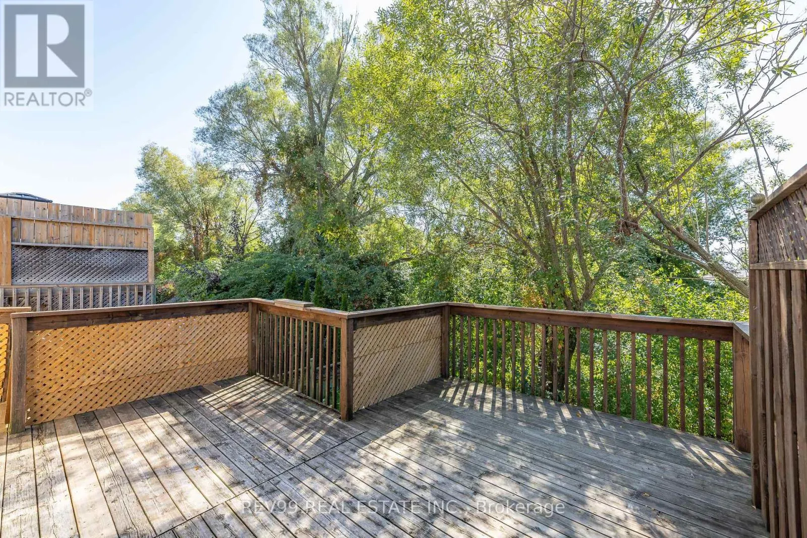 735 BRASSWINDS TRAIL