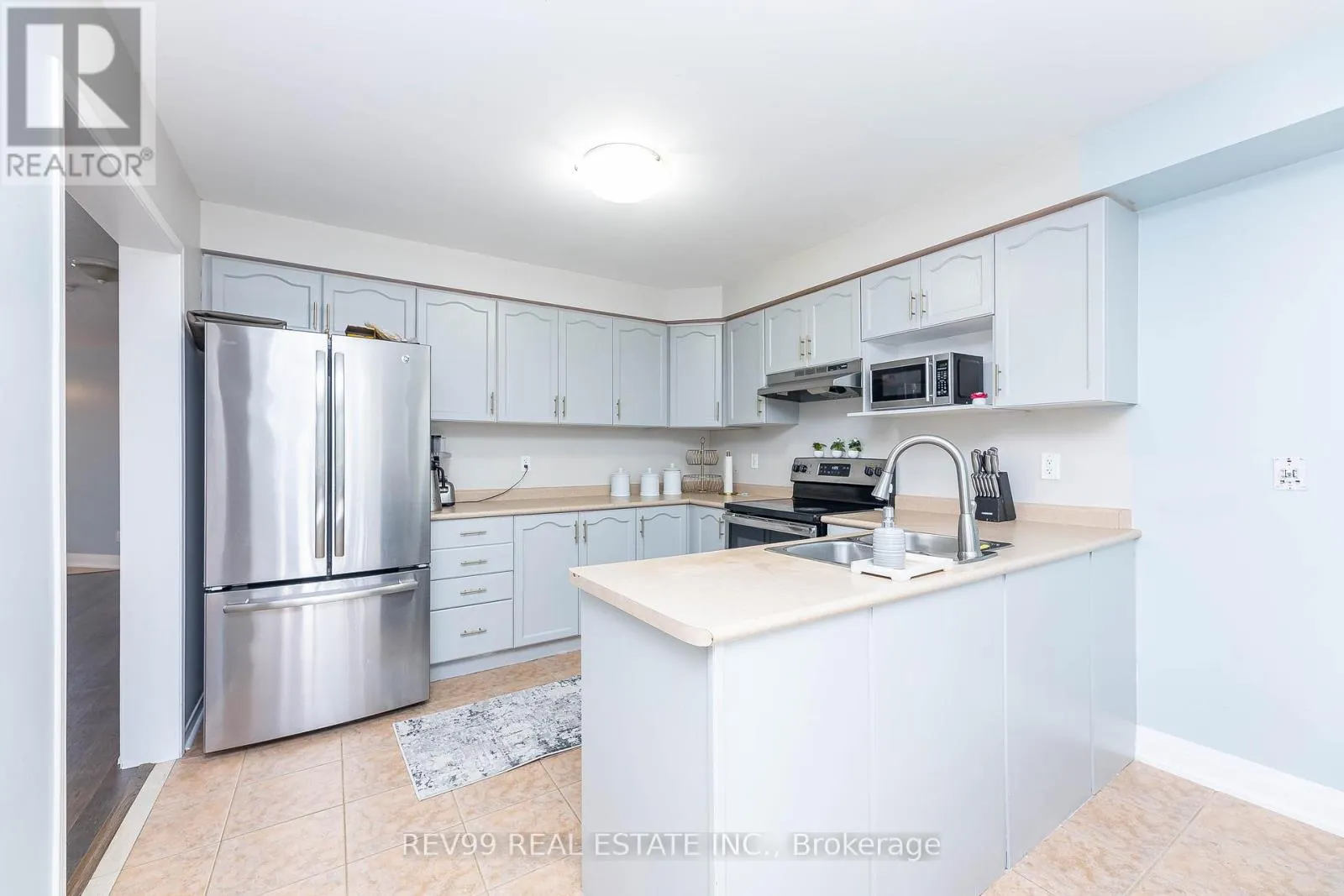 735 BRASSWINDS TRAIL