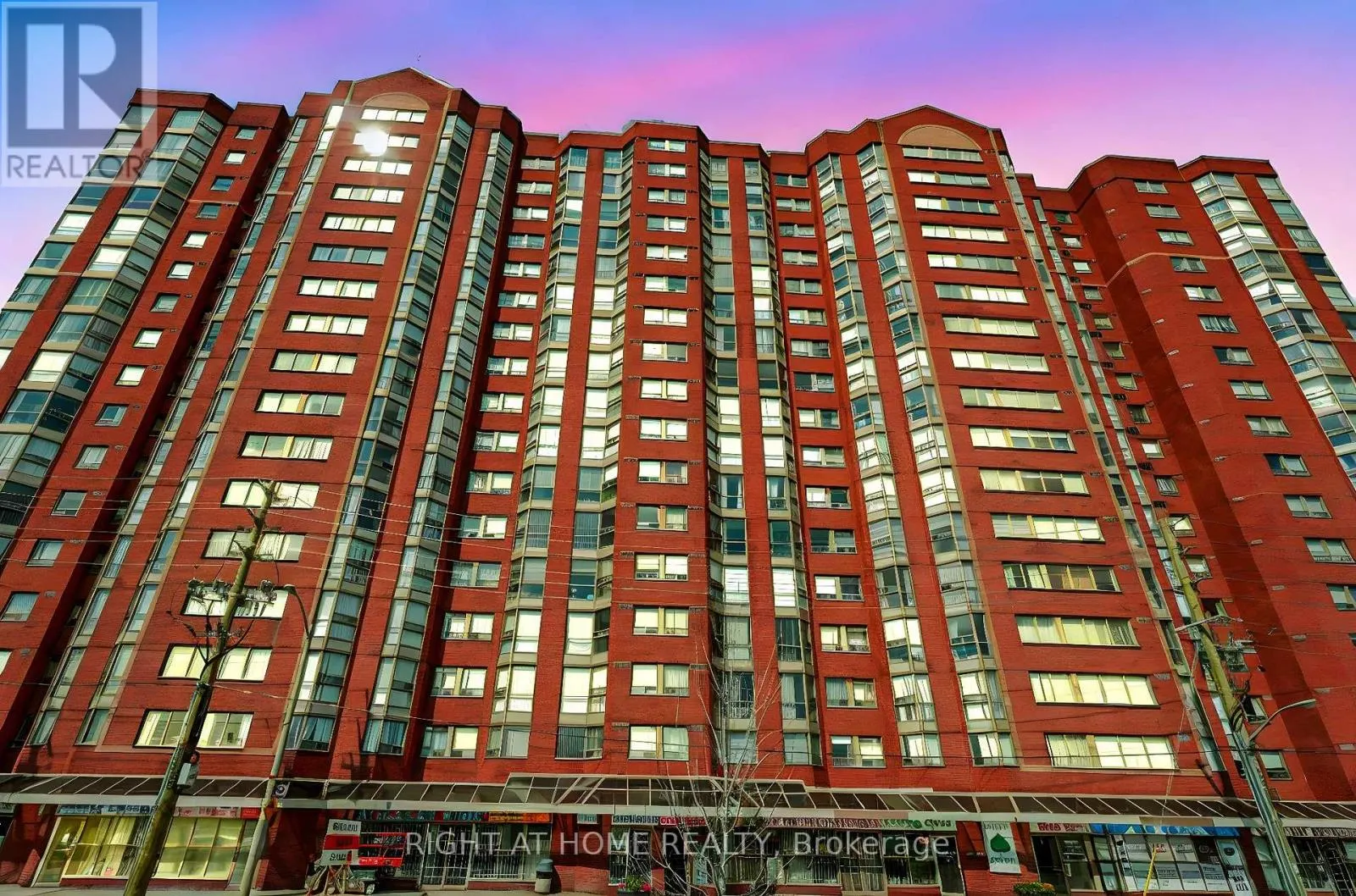 707 - 2466 EGLINTON AVENUE E