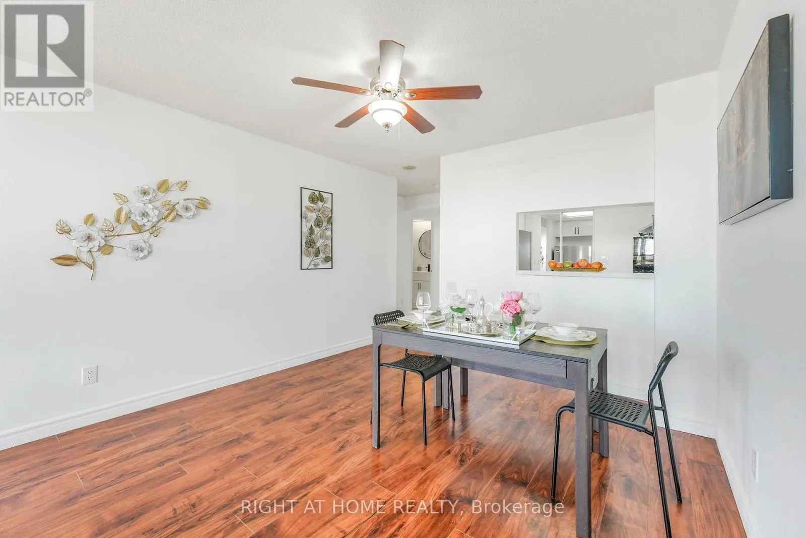 707 - 2466 EGLINTON AVENUE E
