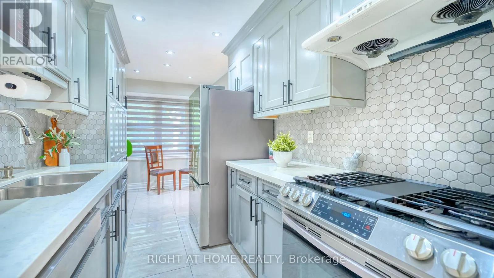 58 TEDDINGTON CRESCENT