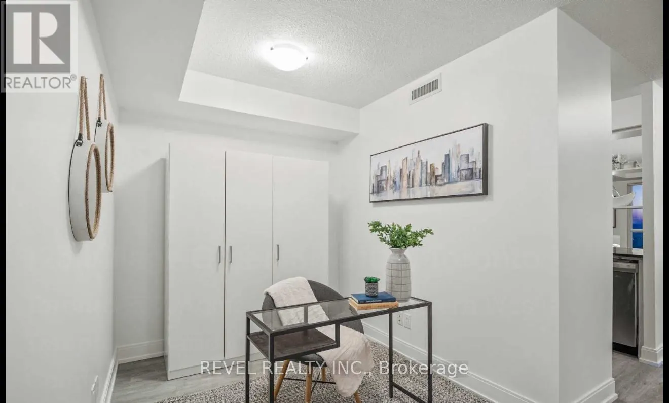 3106 - 125 VILLAGE GREEN SQUARE