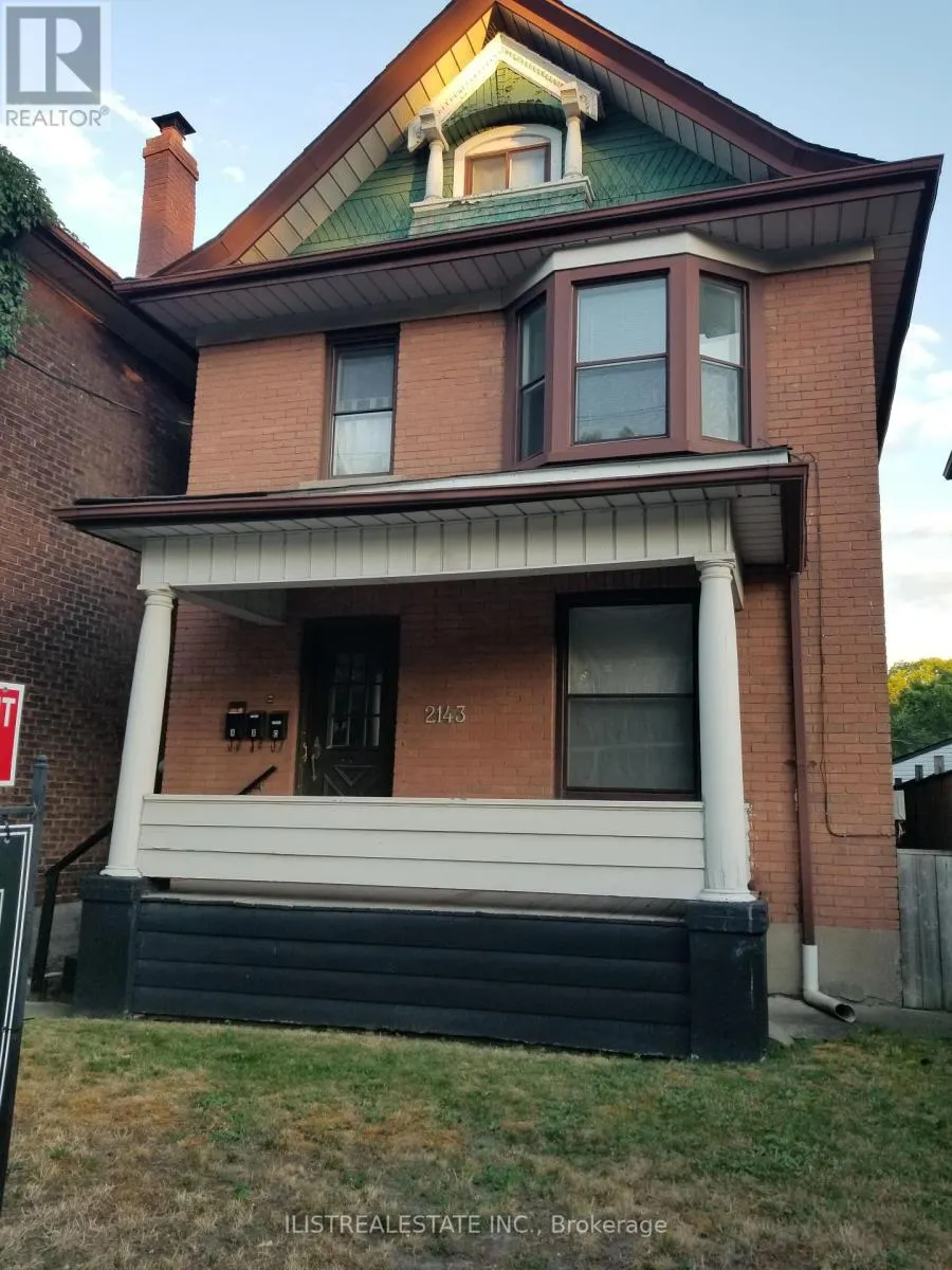 MAIN FL - 2143 GERRARD STREET E