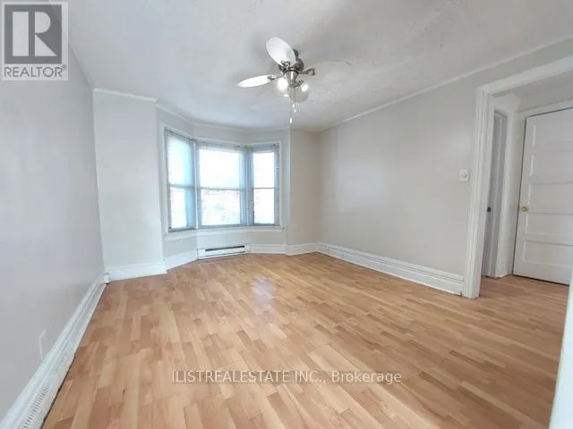 UPPER - 2143 GERRARD STREET E