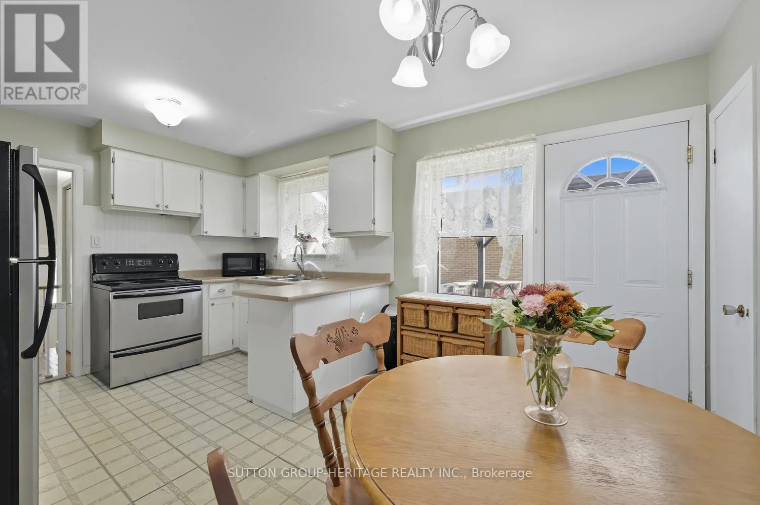 904 WALTON BOULEVARD