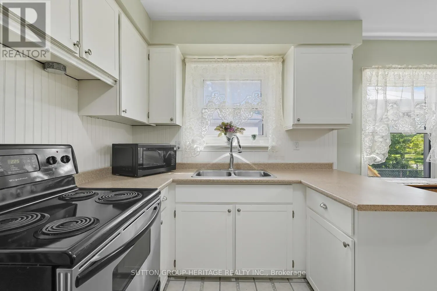 904 WALTON BOULEVARD