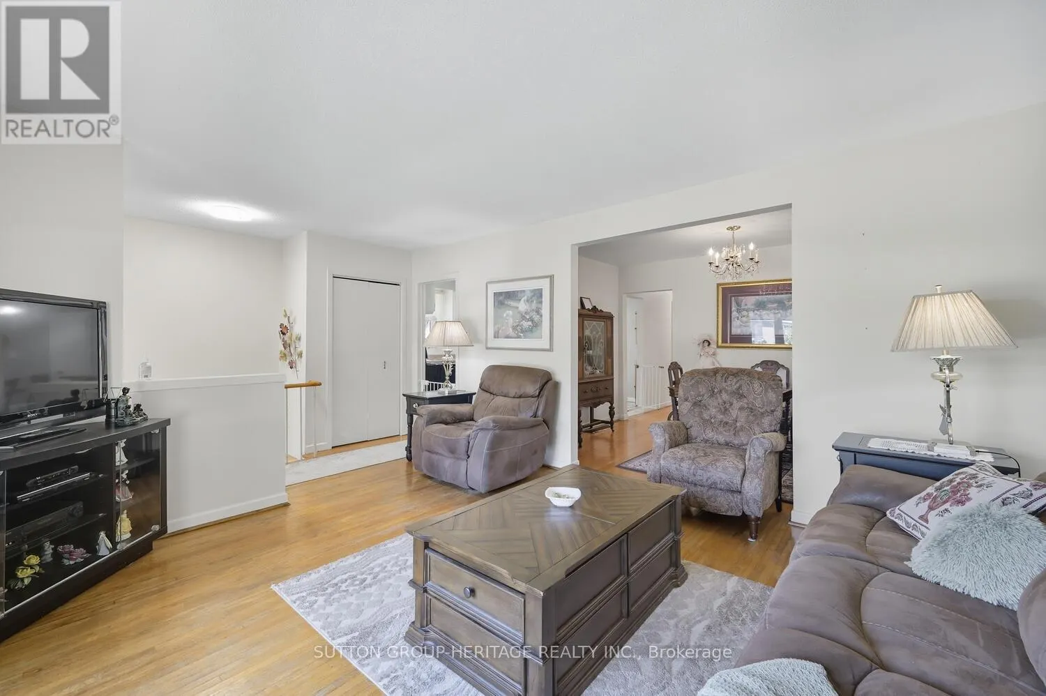 904 WALTON BOULEVARD