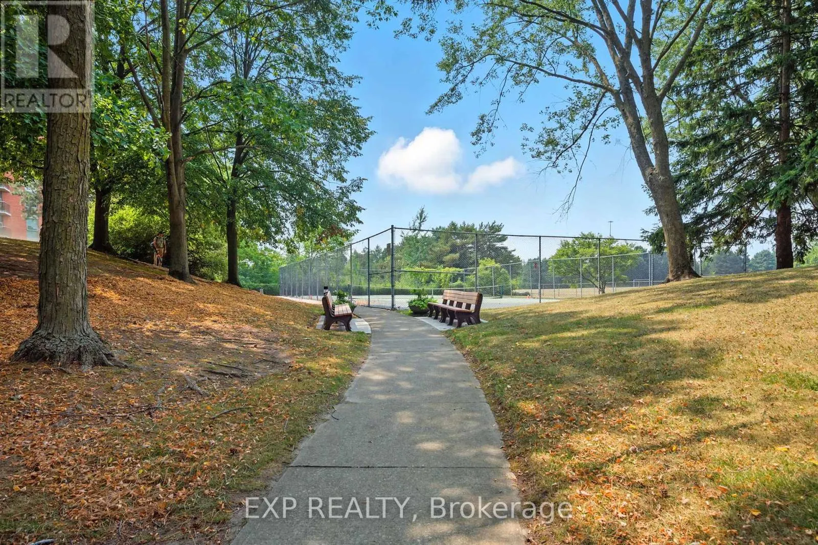 1014 - 10 DEAN PARK ROAD