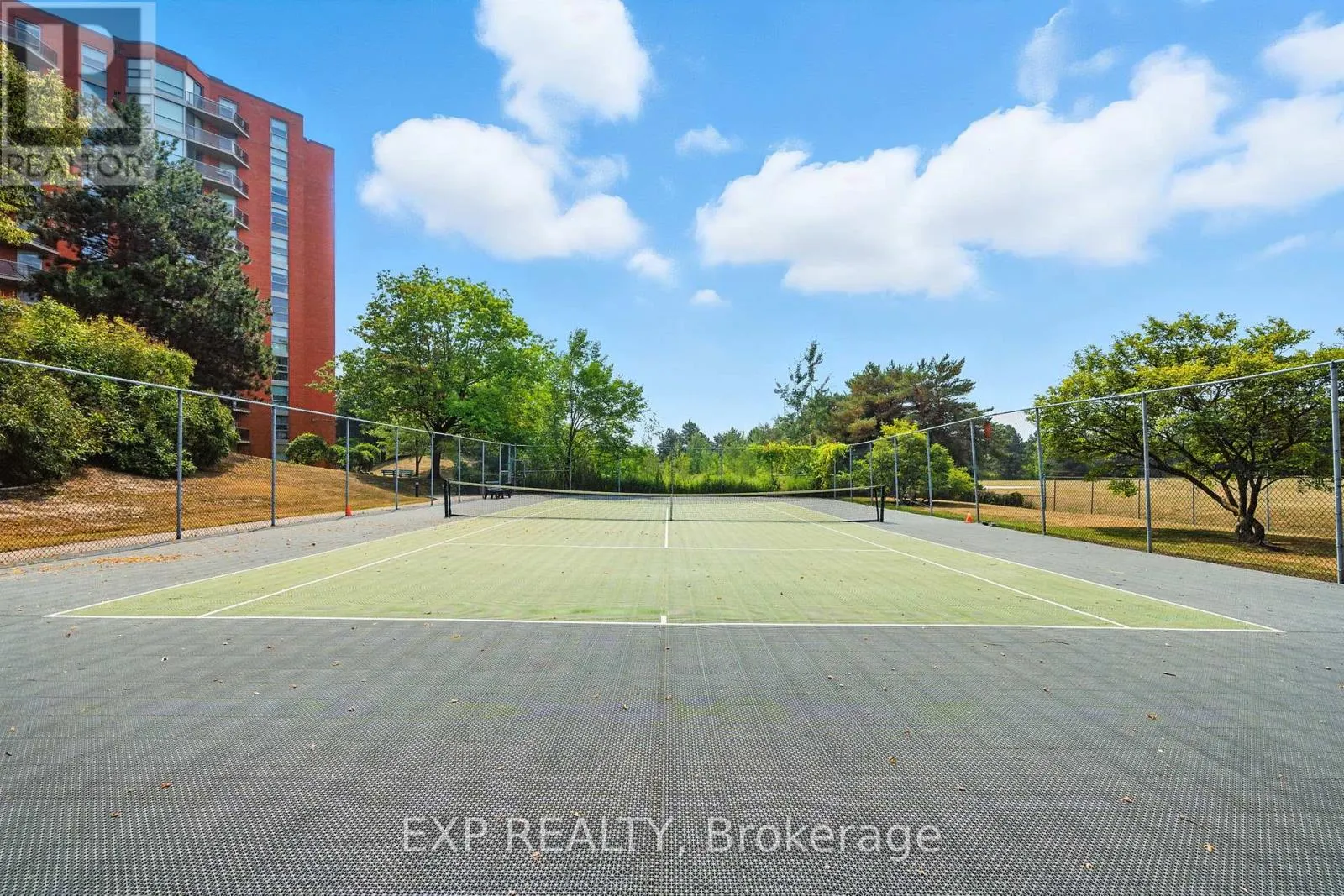 1014 - 10 DEAN PARK ROAD