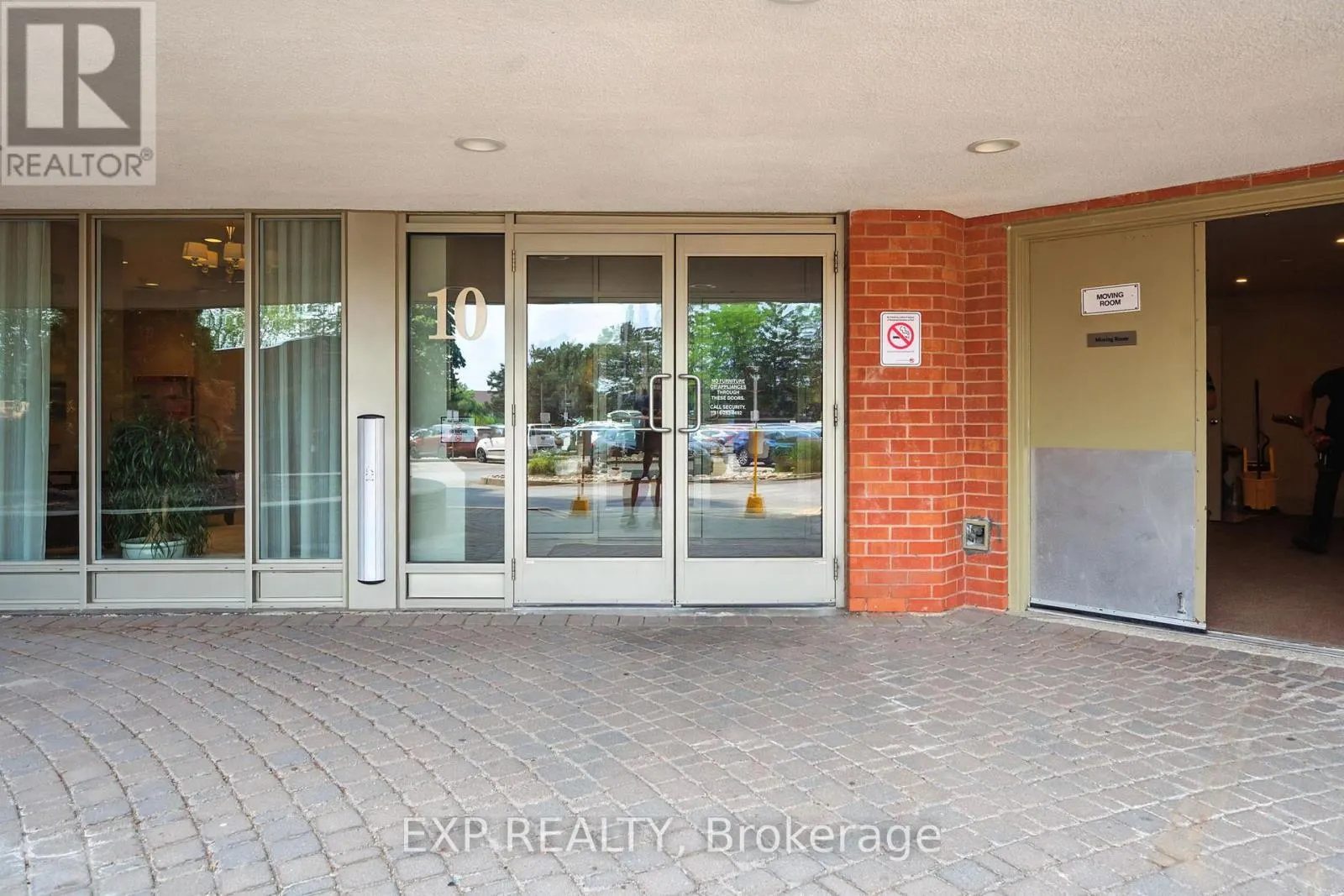 1014 - 10 DEAN PARK ROAD