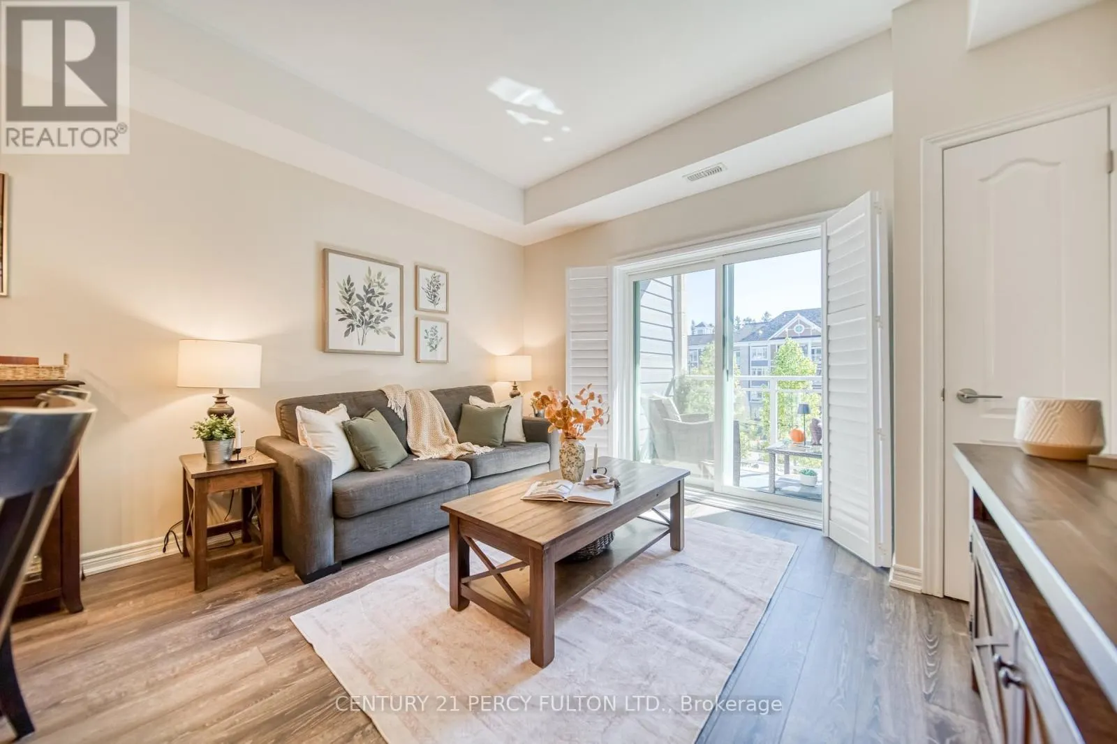 302 - 660 GORDON STREET