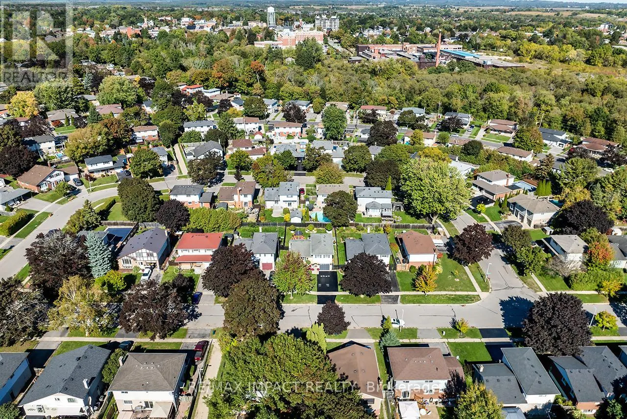 30 HETHERINGTON DRIVE