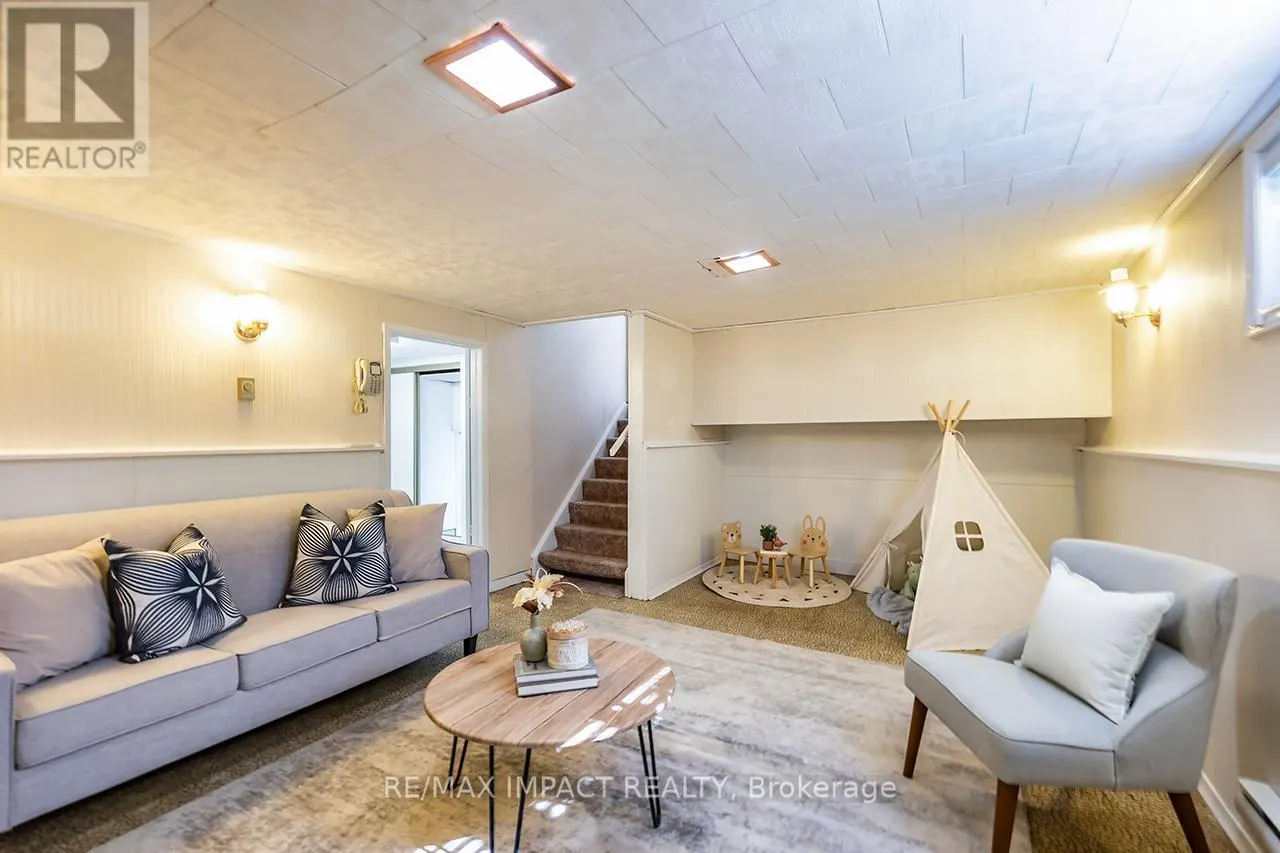30 HETHERINGTON DRIVE