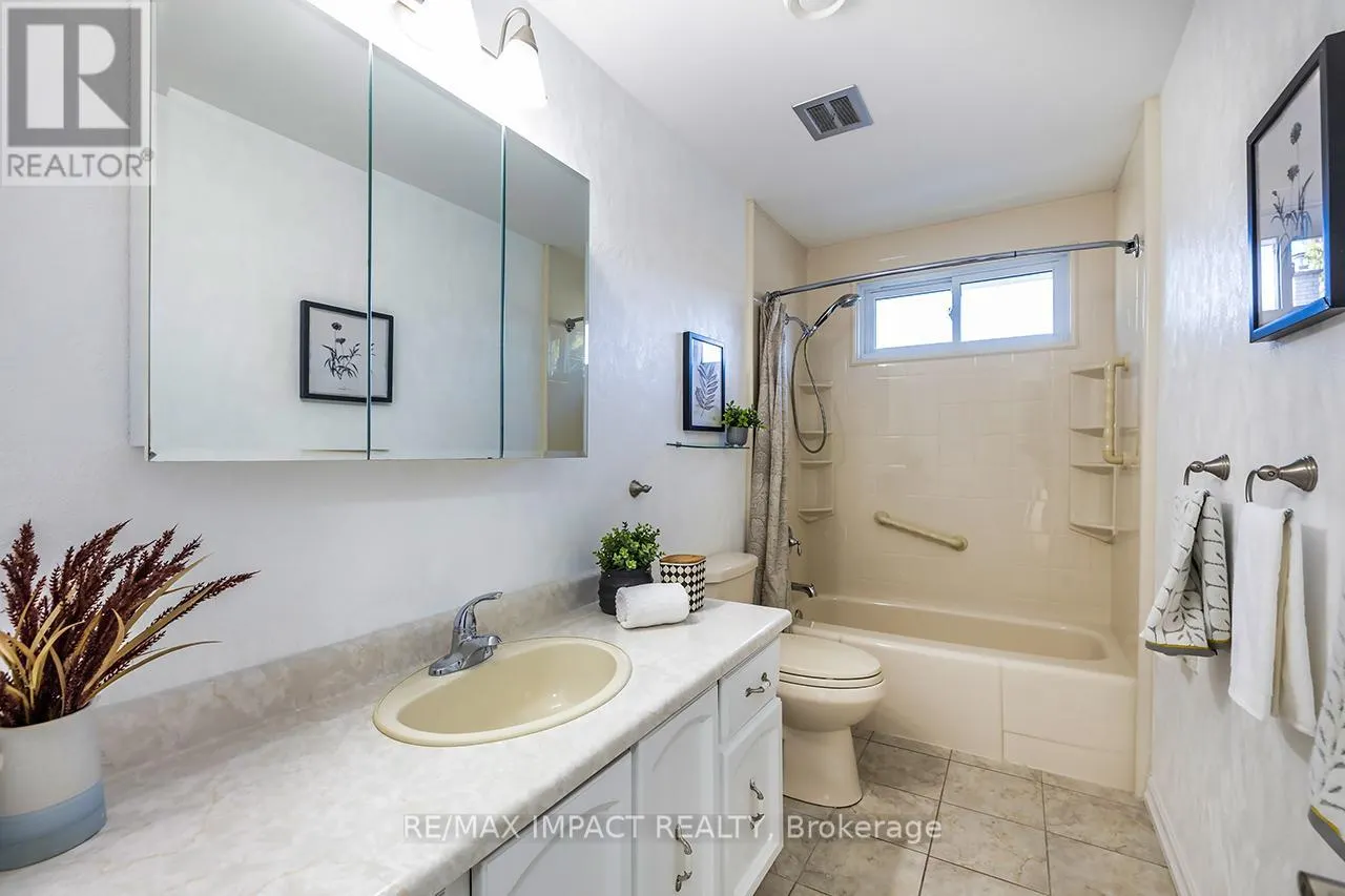 30 HETHERINGTON DRIVE