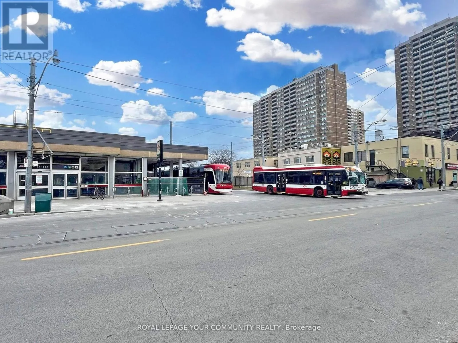 525 - 8 TRENT AVENUE