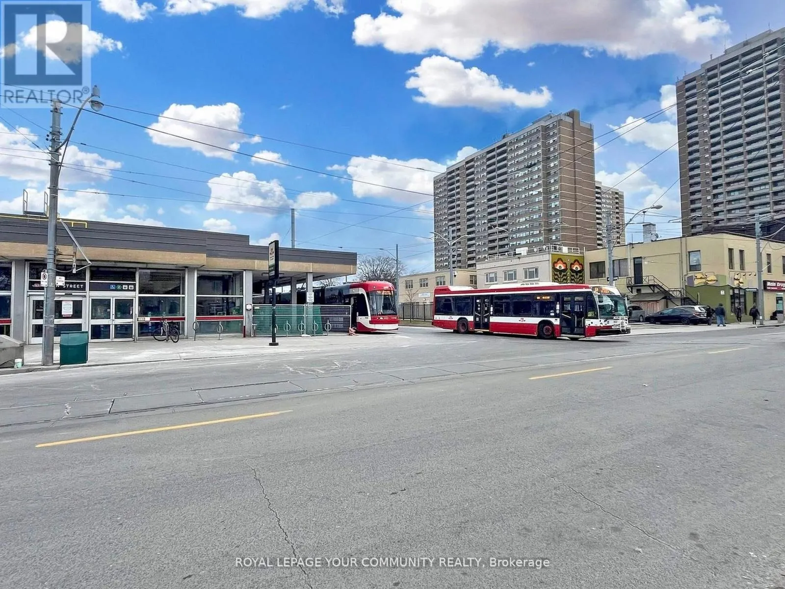 525 - 8 TRENT AVENUE
