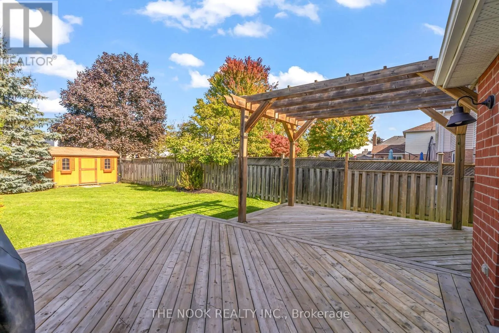 4 HEARTHSTONE CRESCENT