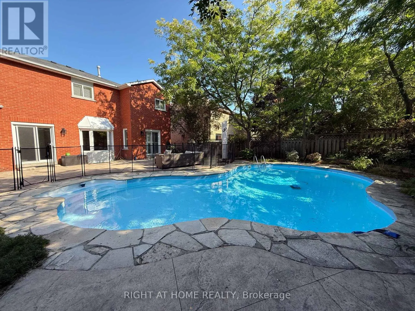 95 KENNETT DRIVE