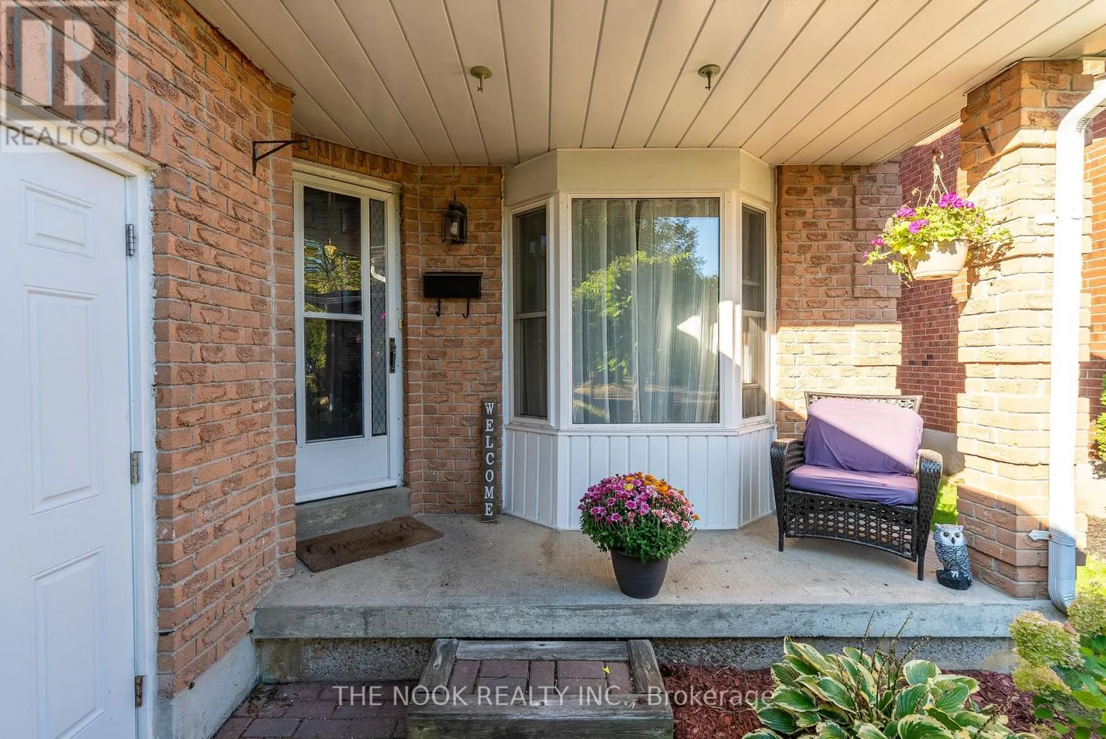 1090 BENTON CRESCENT