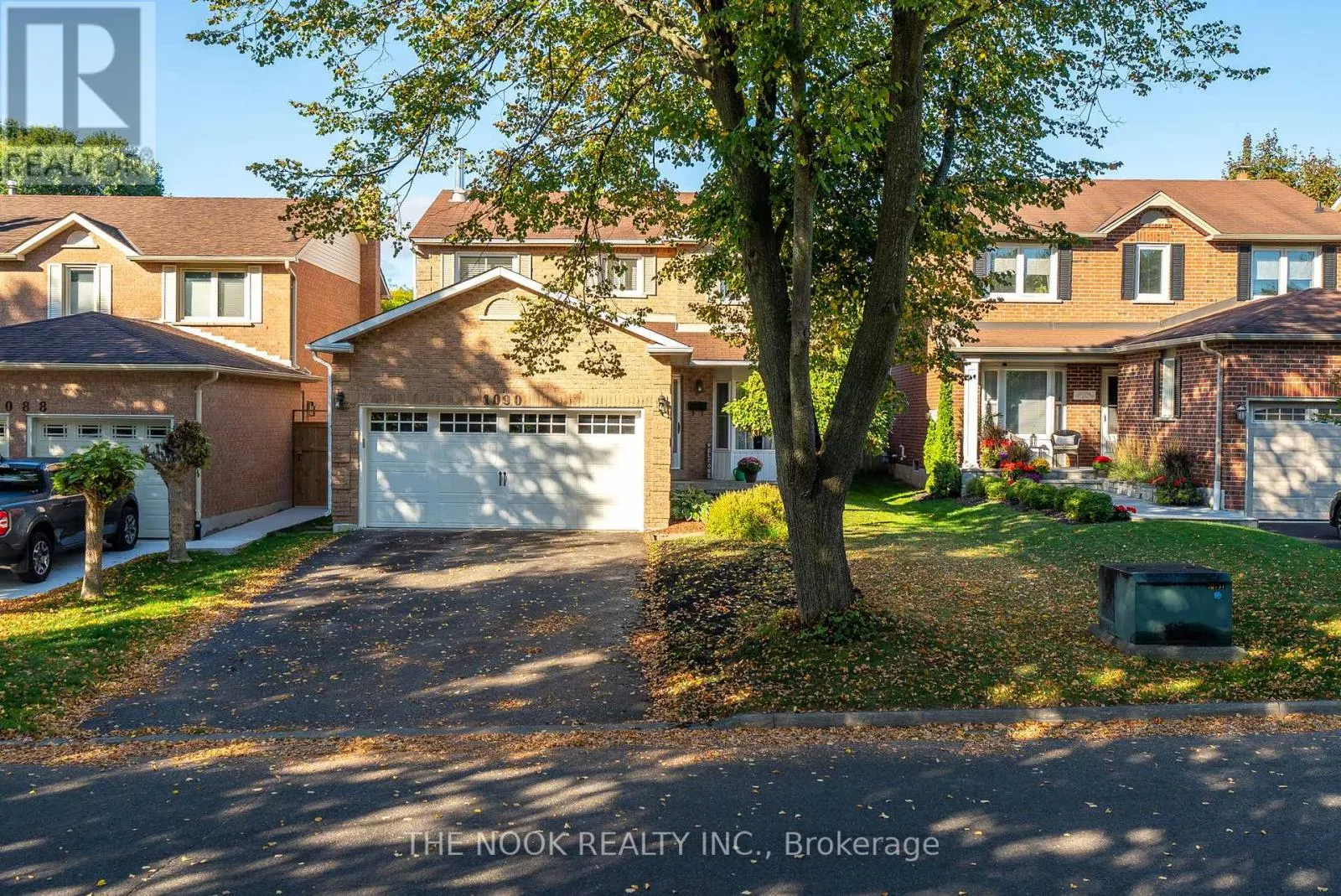 1090 BENTON CRESCENT
