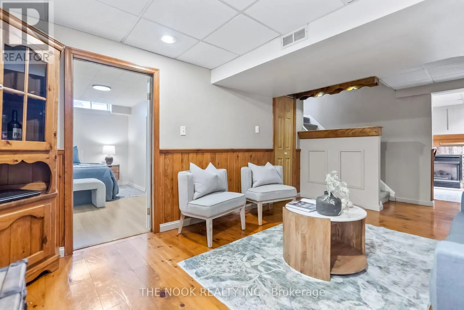 1090 BENTON CRESCENT