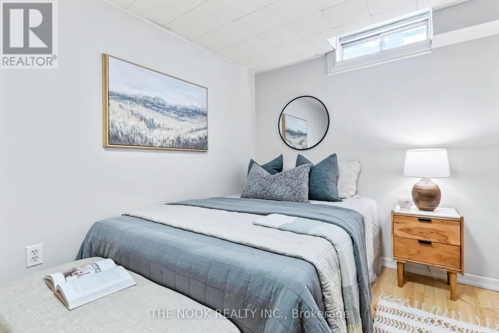 1090 BENTON CRESCENT