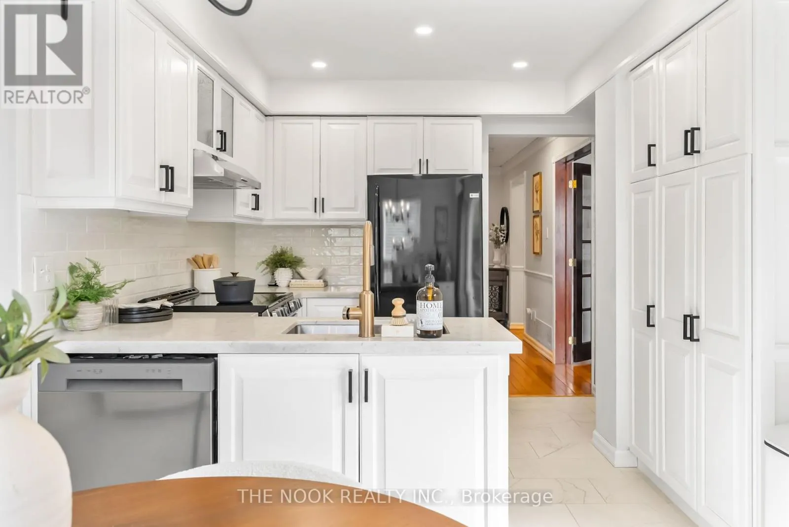 1090 BENTON CRESCENT