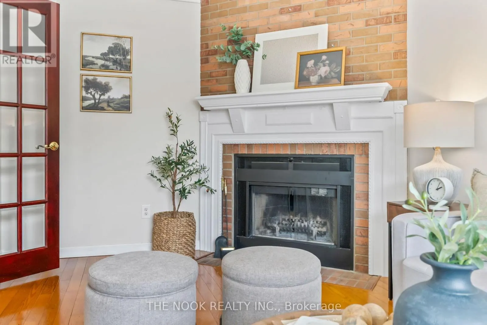 1090 BENTON CRESCENT