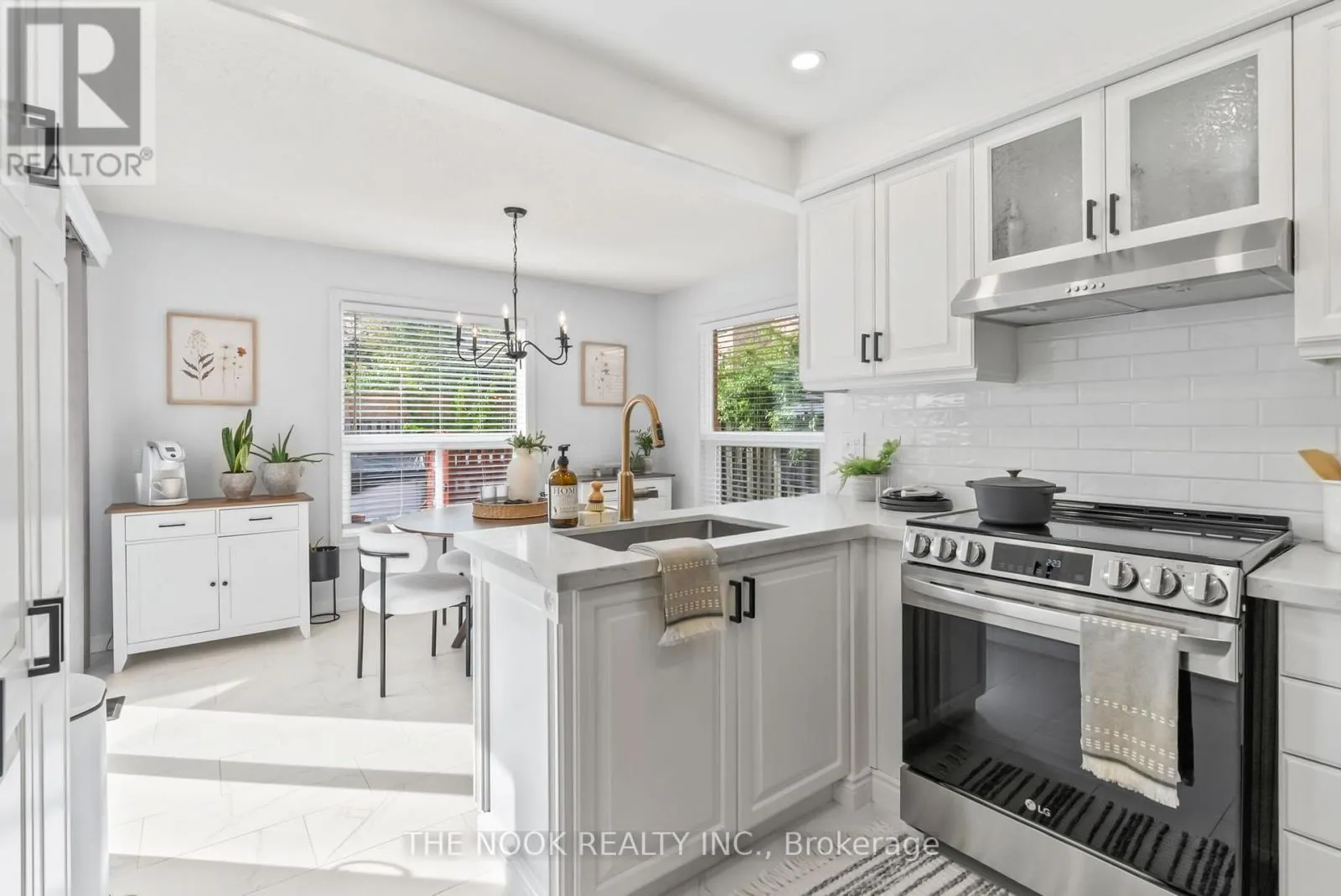 1090 BENTON CRESCENT
