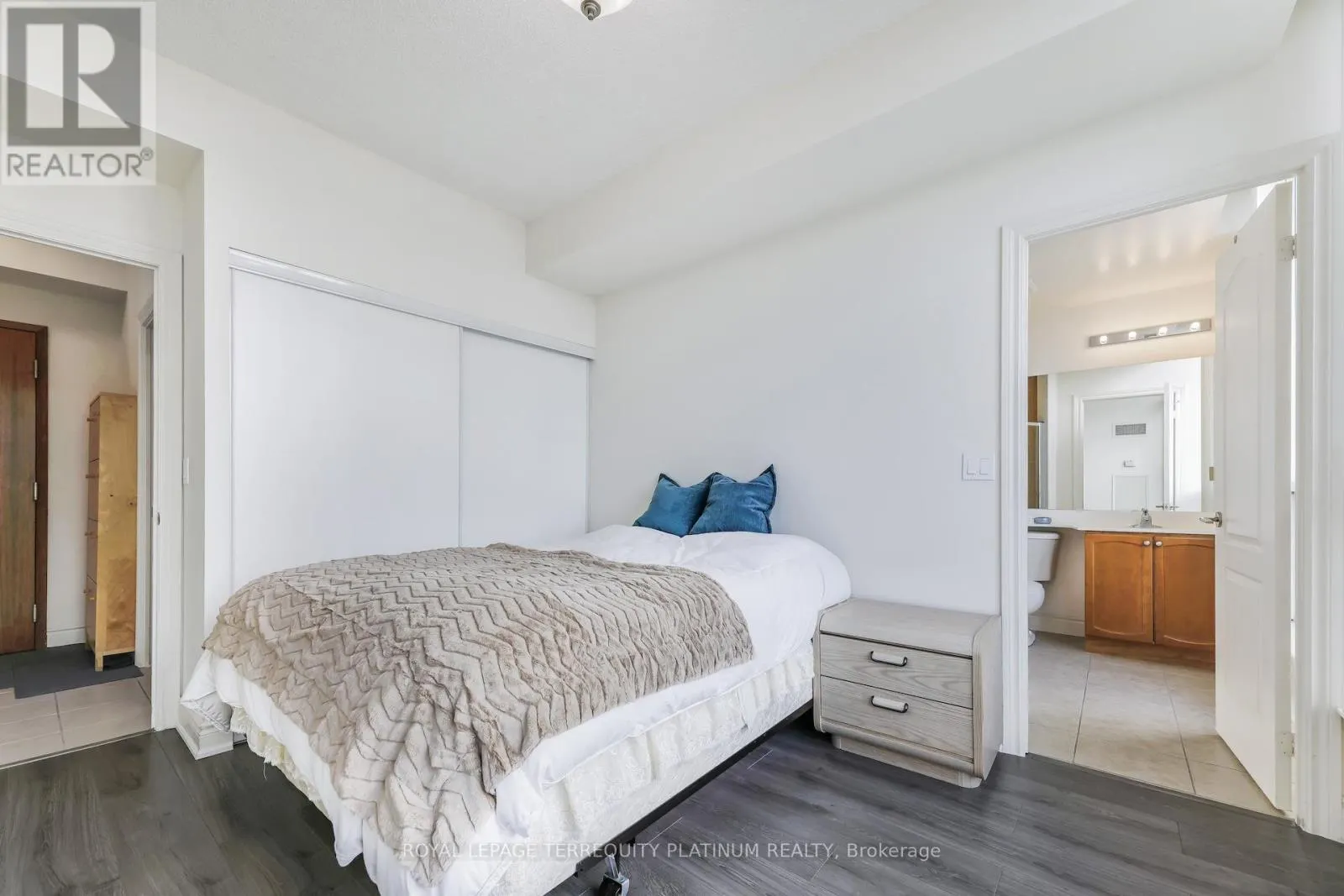 PH 3403 - 60 BRIAN HARRISON WAY