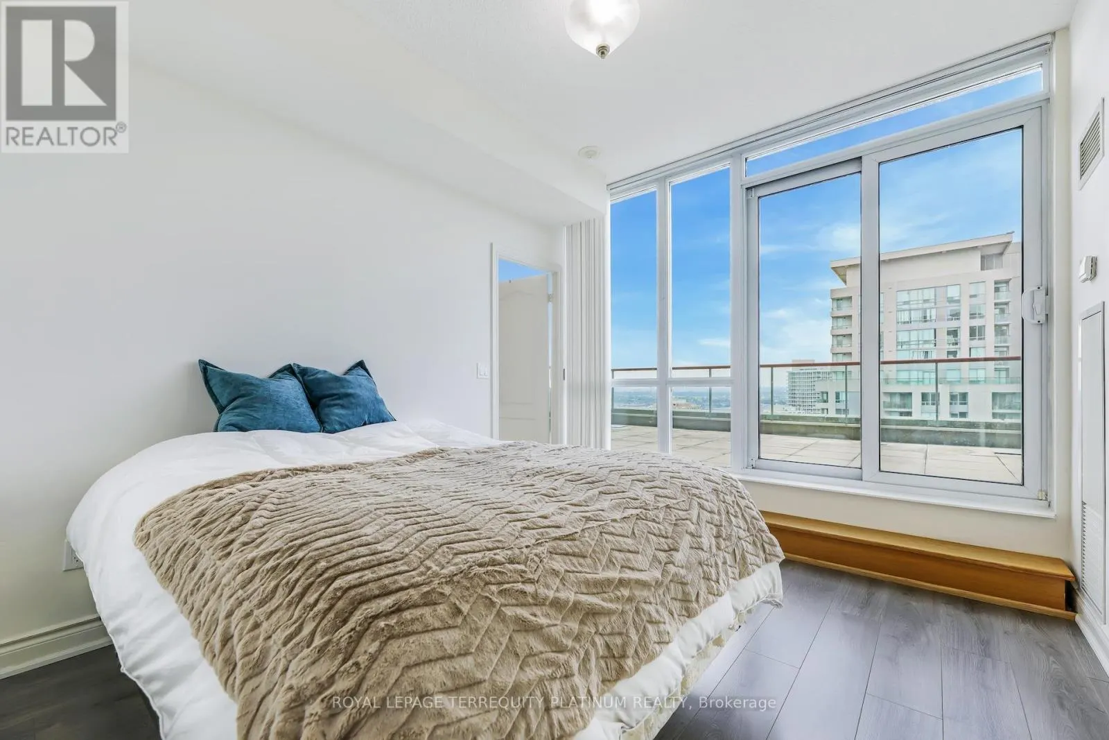 PH 3403 - 60 BRIAN HARRISON WAY
