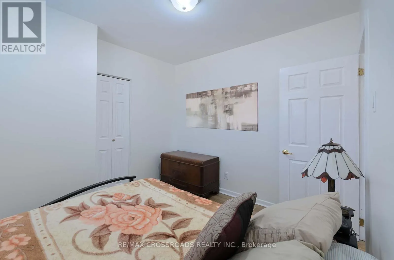 37 AVIS CRESCENT