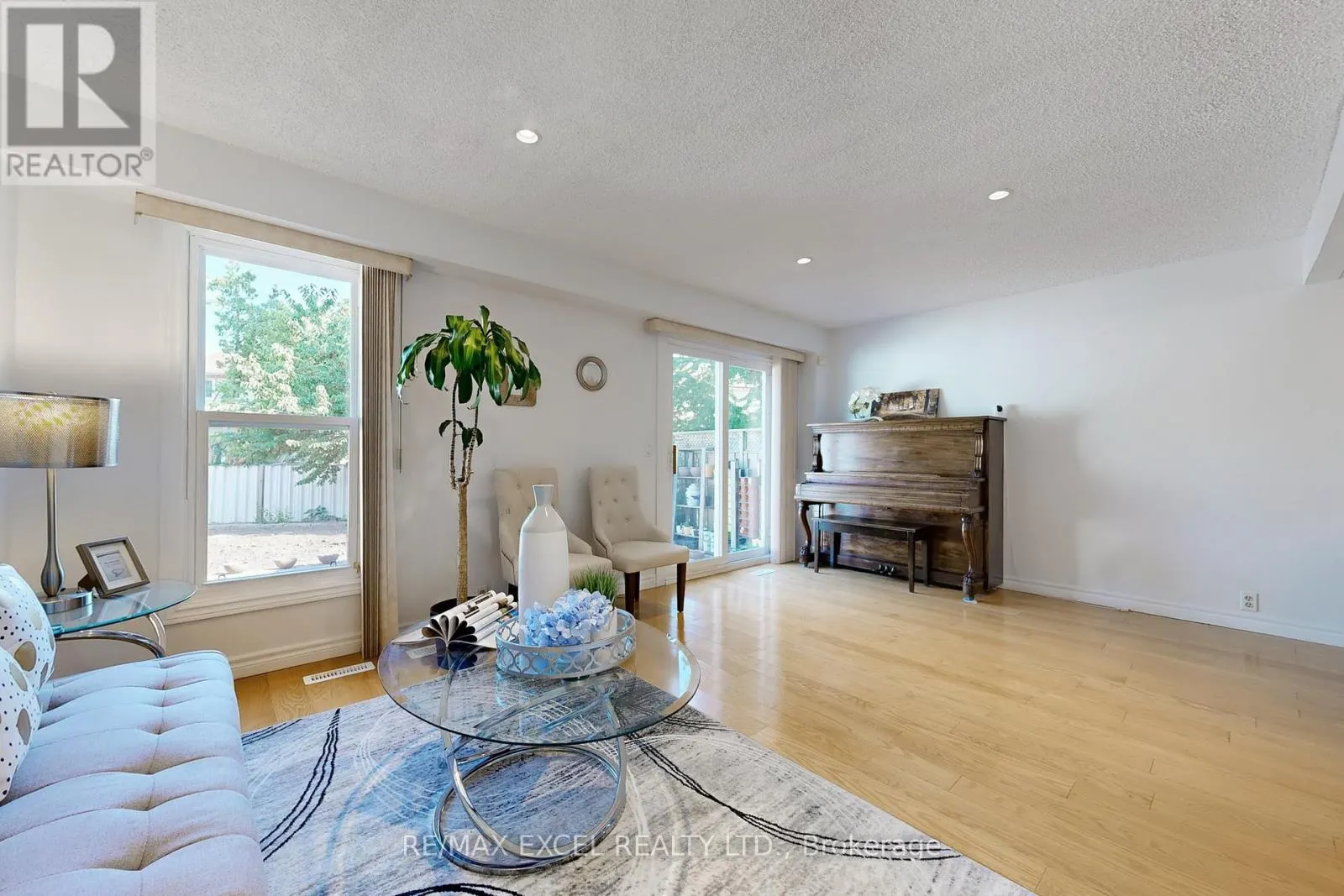 29 GREEN SPRING DRIVE