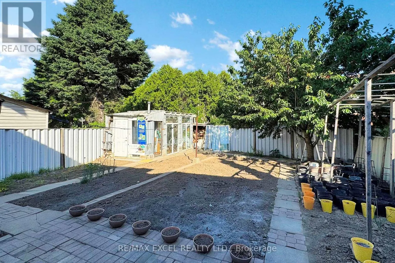 29 GREEN SPRING DRIVE