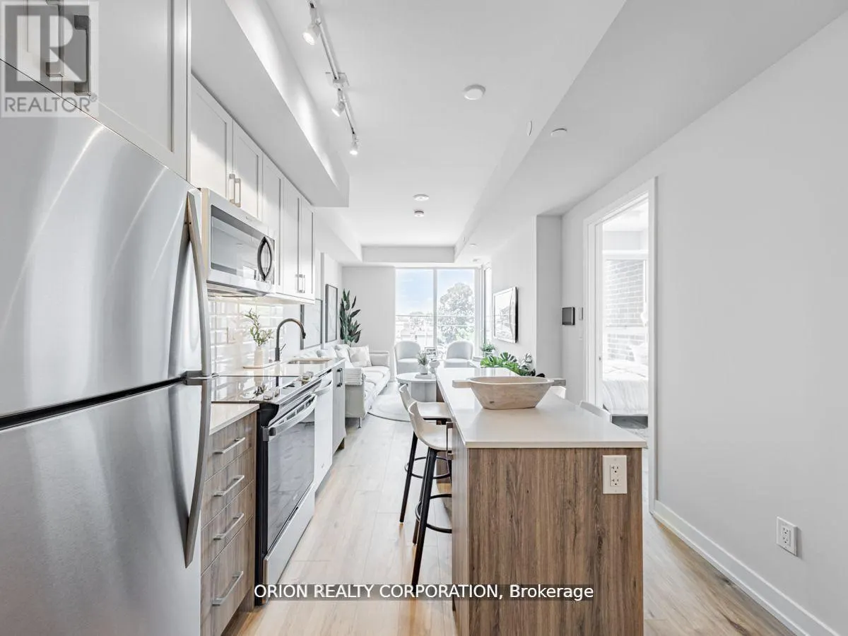 215 - 201 BROCK STREET S