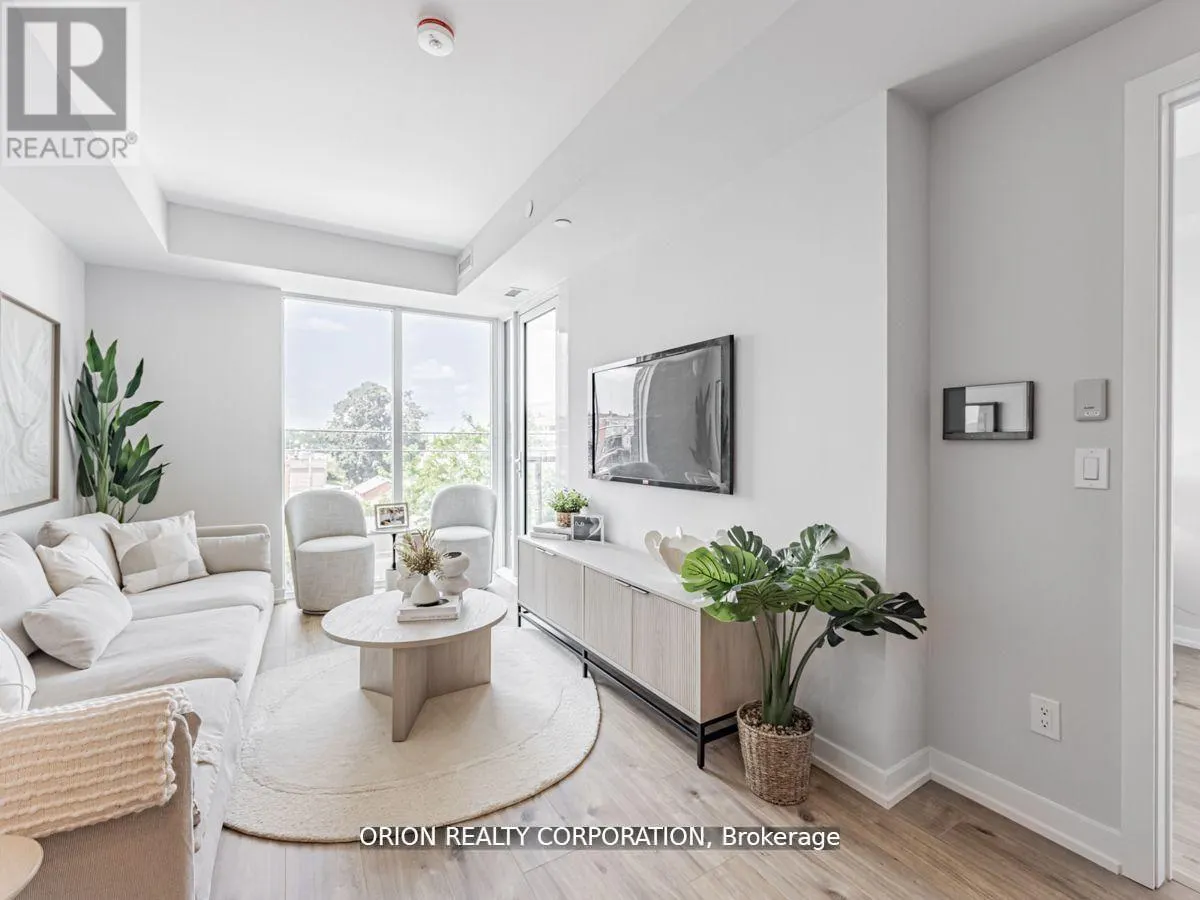 215 - 201 BROCK STREET S