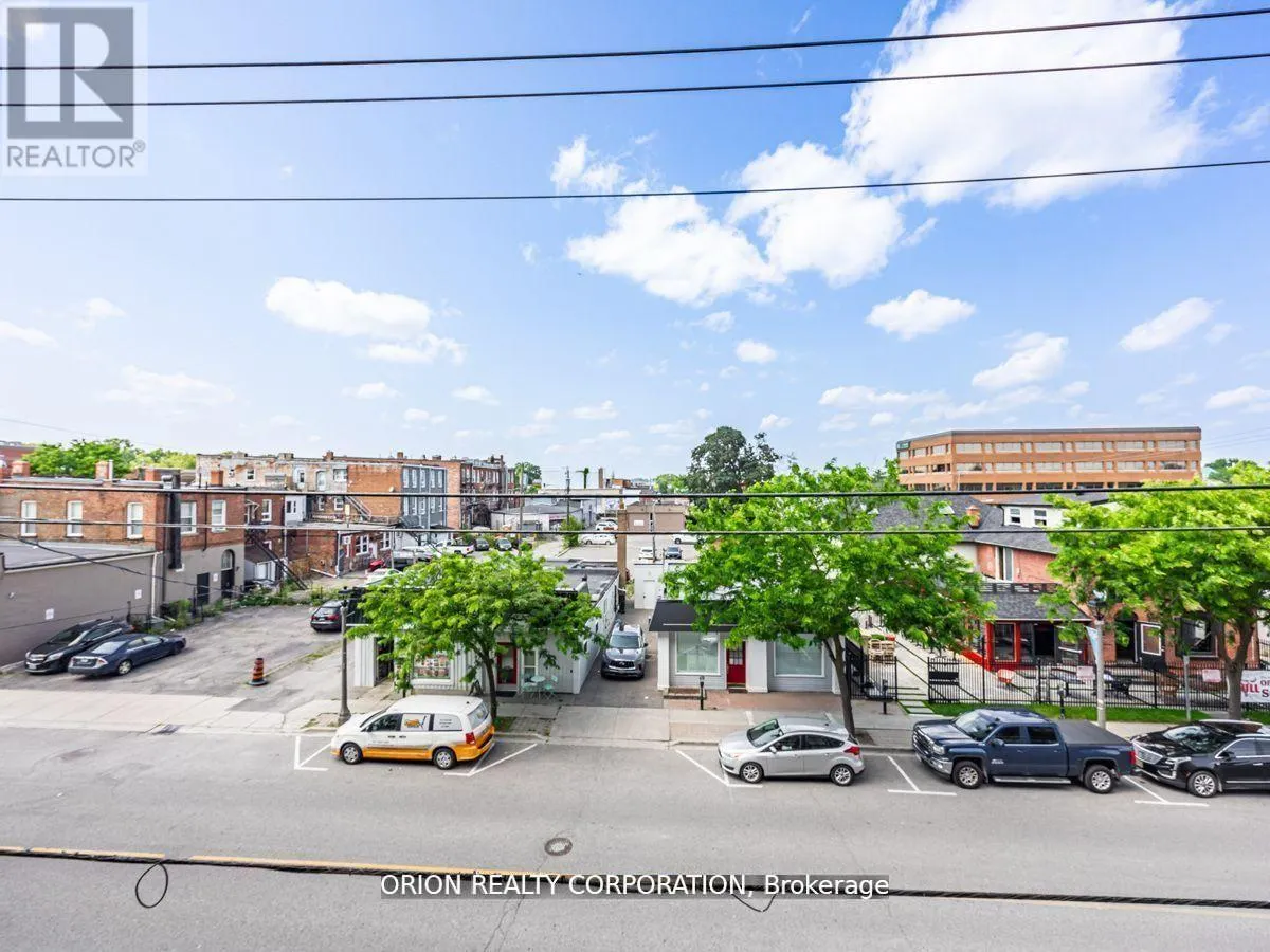 215 - 201 BROCK STREET S