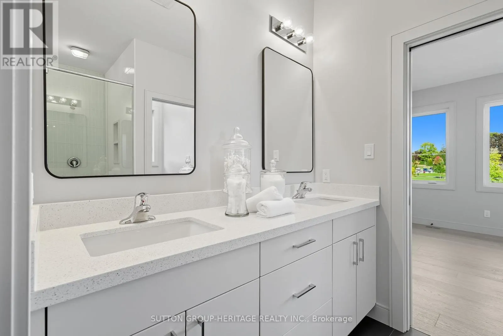 120B COCHRANE STREET