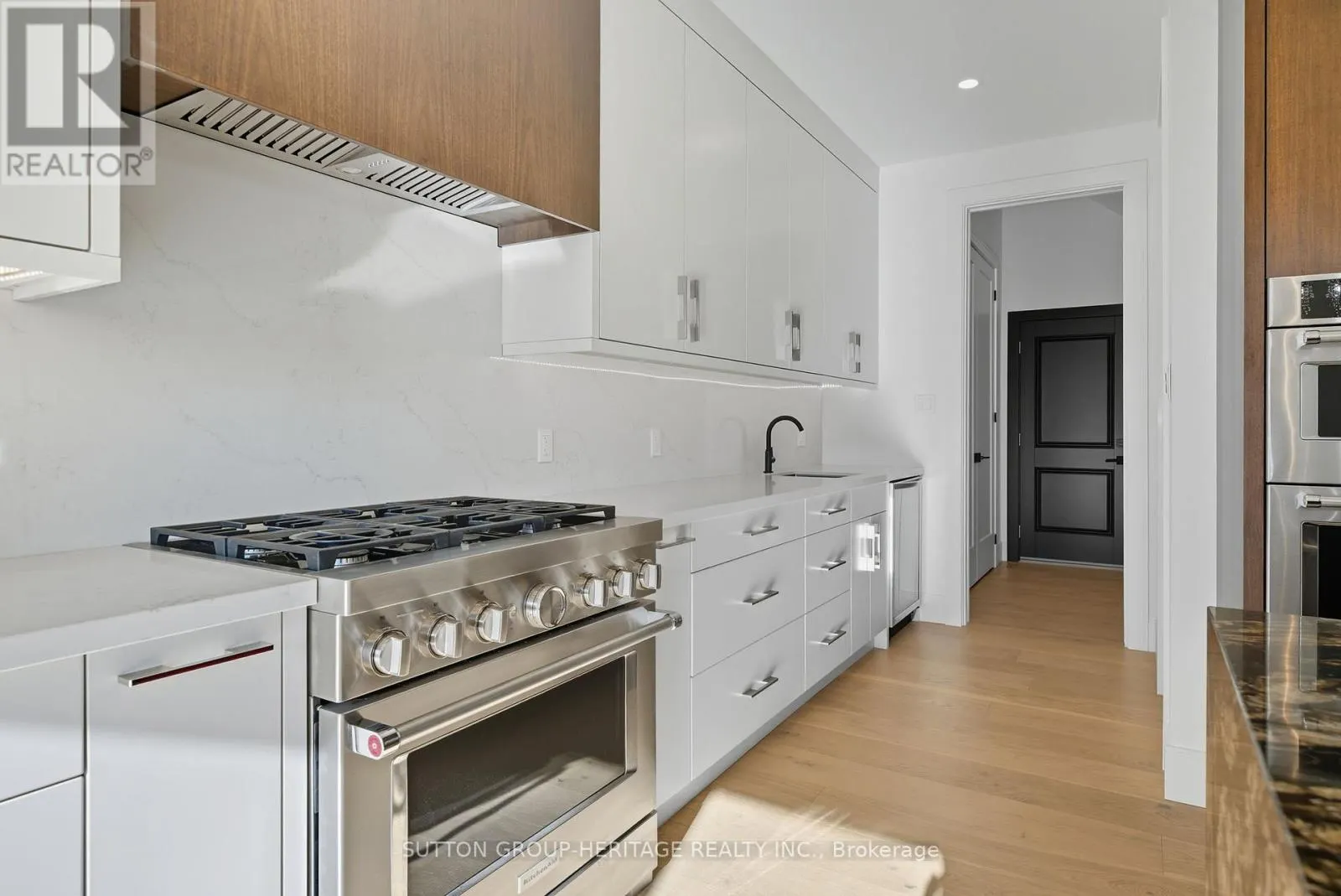120B COCHRANE STREET