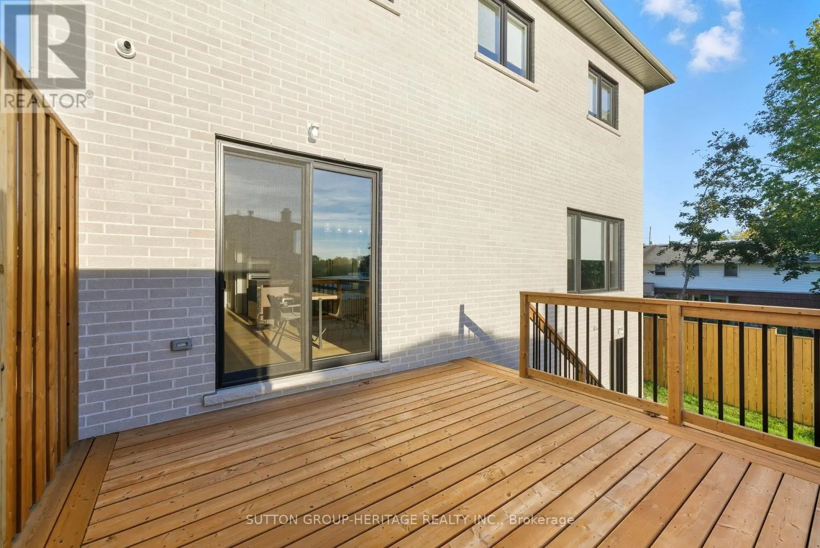 120B COCHRANE STREET