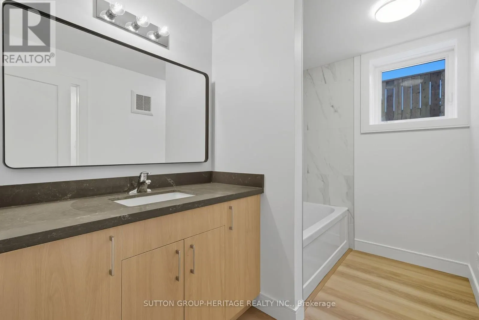 120B COCHRANE STREET
