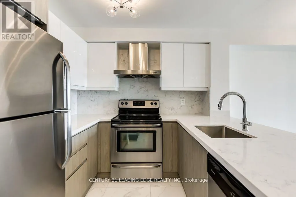 10F - 6 ROSEBANK DRIVE