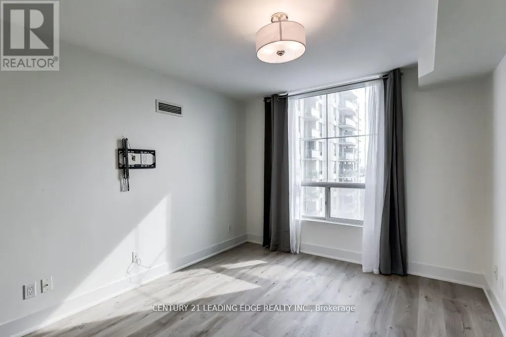 10F - 6 ROSEBANK DRIVE