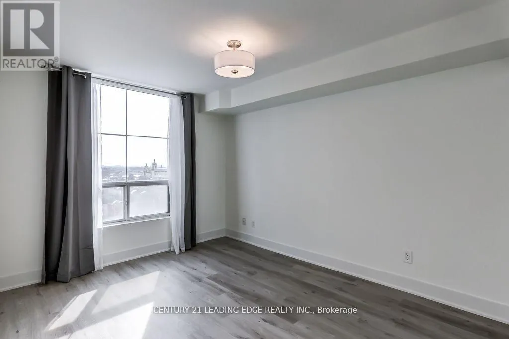 10F - 6 ROSEBANK DRIVE