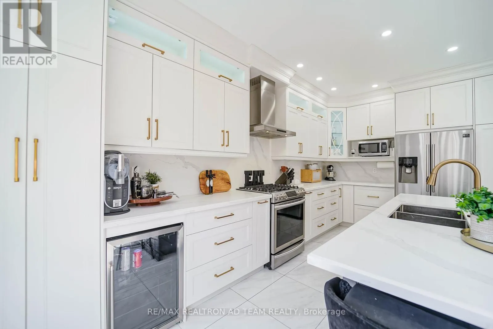 1109 BALTIC LANE