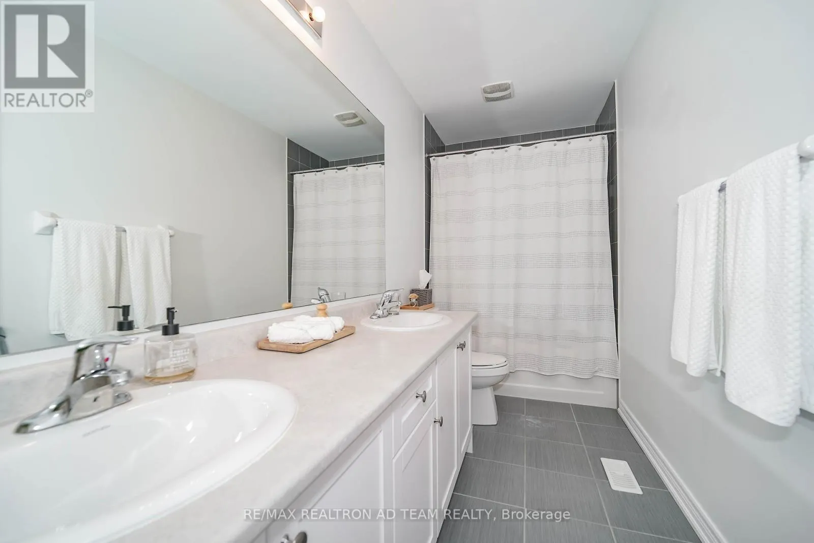 1109 BALTIC LANE